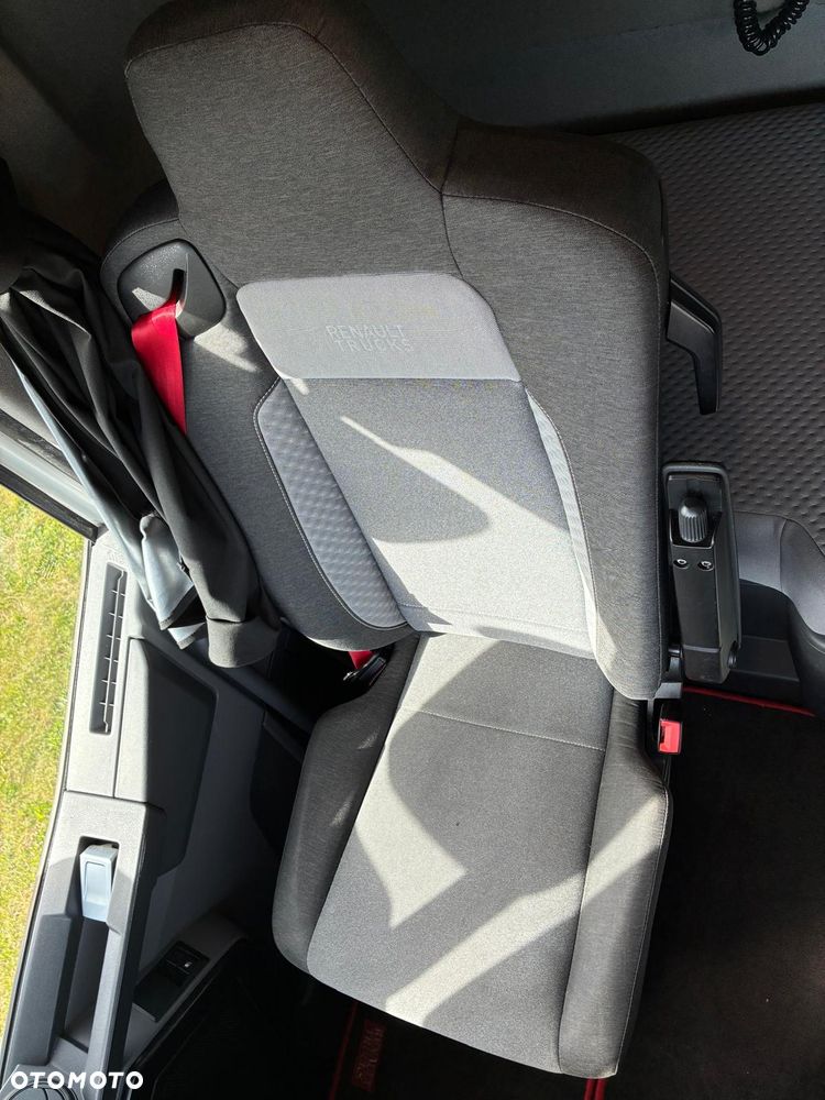 Renault T480 TC HIGH Sleeper Cab - 16