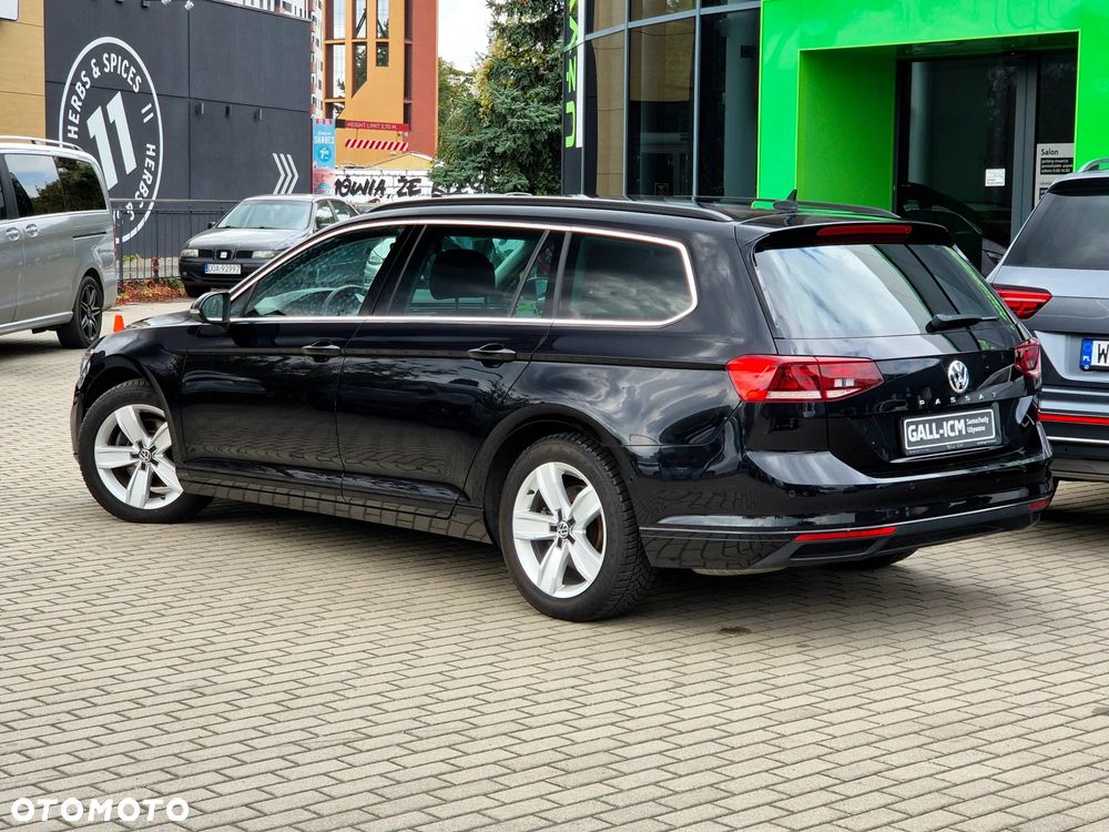 Volkswagen Passat 2.0 TSI Business DSG - 7