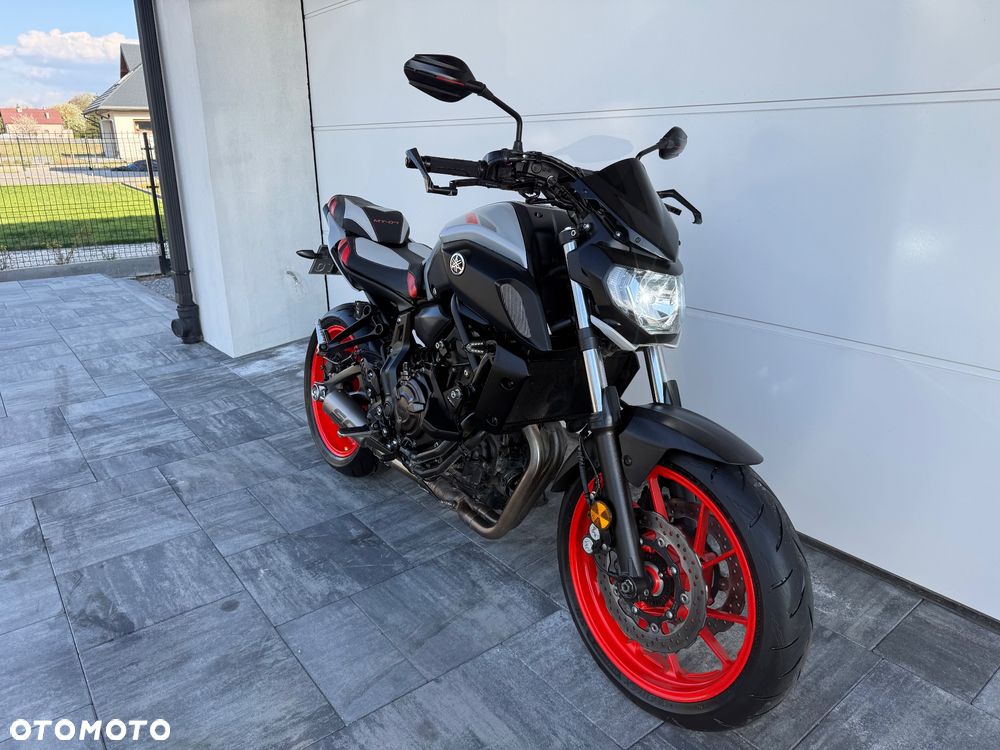 Yamaha MT - 18