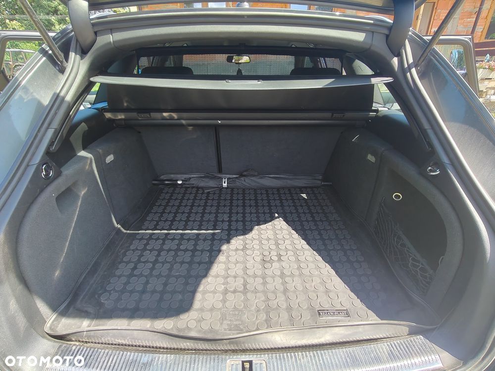 Audi A4 Avant 2.0 TDI Limited Edition Multitr - 9