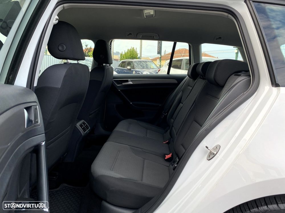 VW Golf Variant 1.6 TDi BlueMotion Comfortline - 29