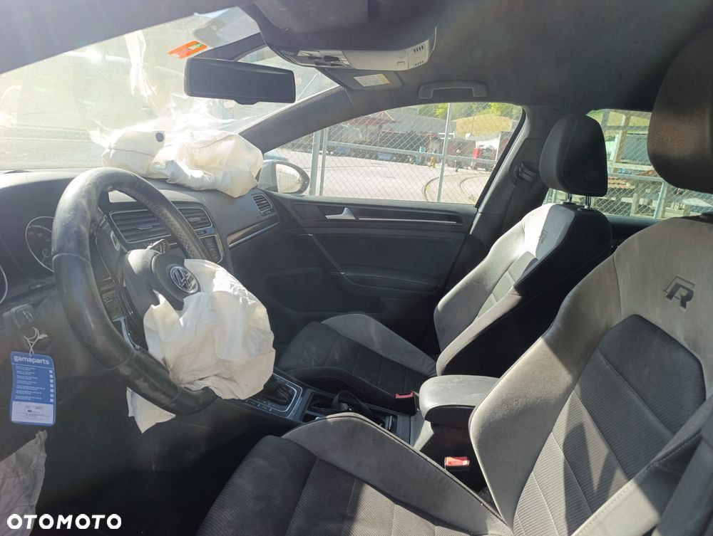 Volkswagen Golf Variant R 4Motion BlueMotion Technology DSG - 9