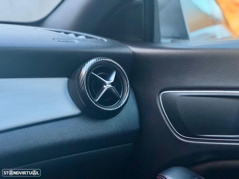 Mercedes-Benz CLA 180 - 45