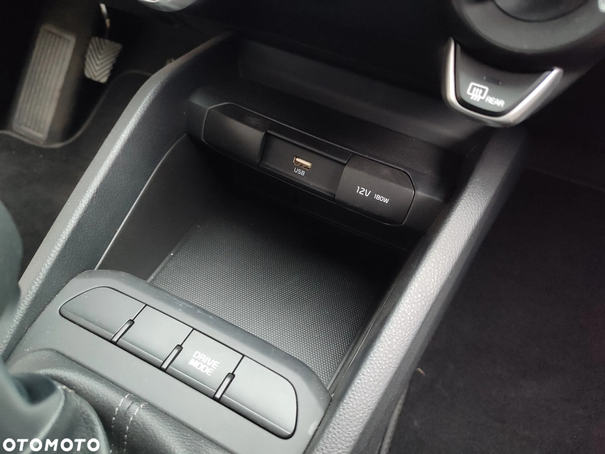 Kia Stonic - 38