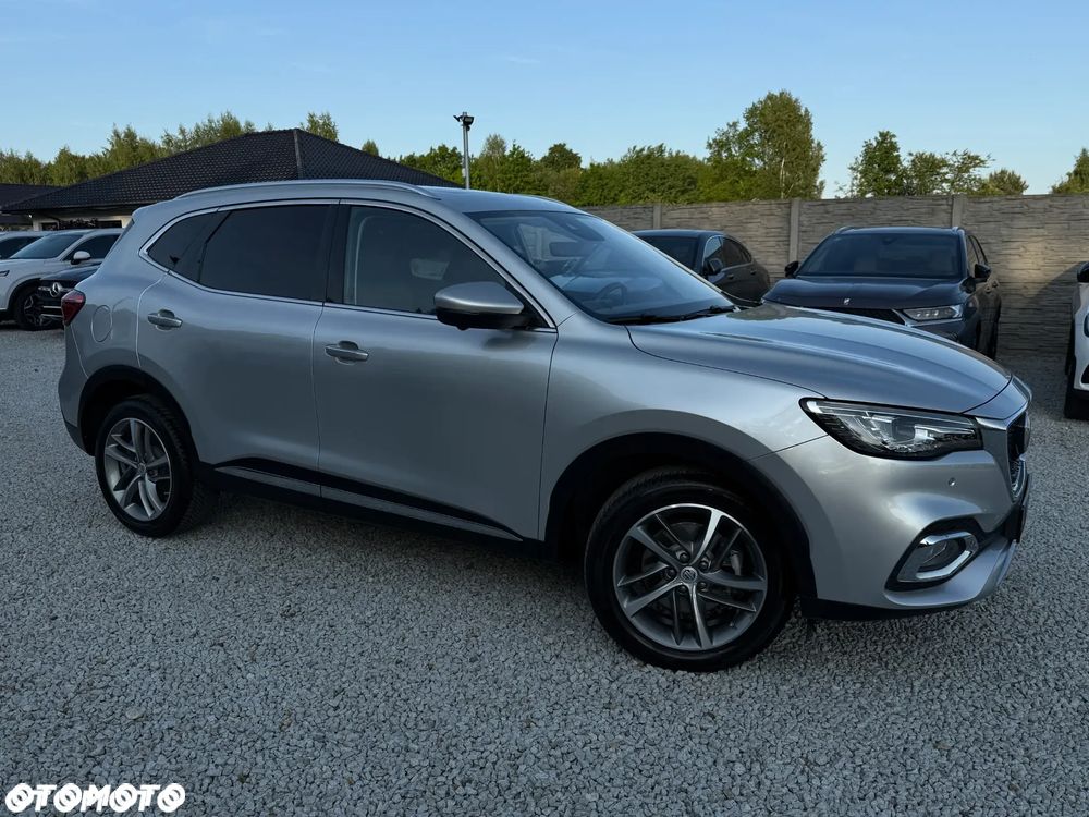 MG EHS PHEV Luxury - 18