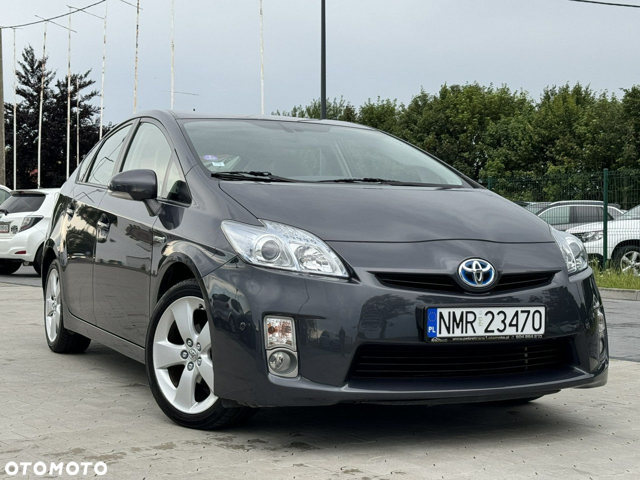 Toyota Prius 1.8 HSD Premium - 14