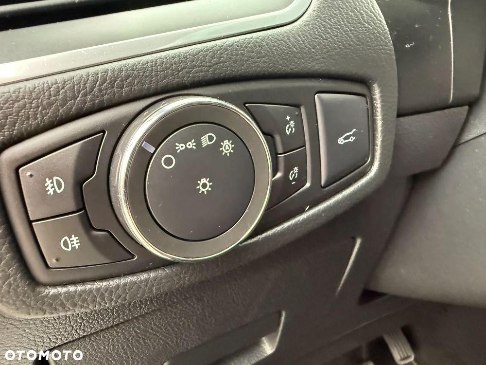 Ford Galaxy 2.0 TDCi 4WD Titanium PowerShift - 24
