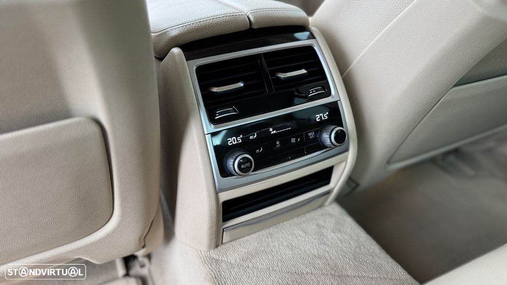 BMW 740 e iPerformance - 33