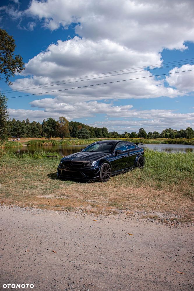 Mercedes-Benz Klasa C 63 AMG - 5