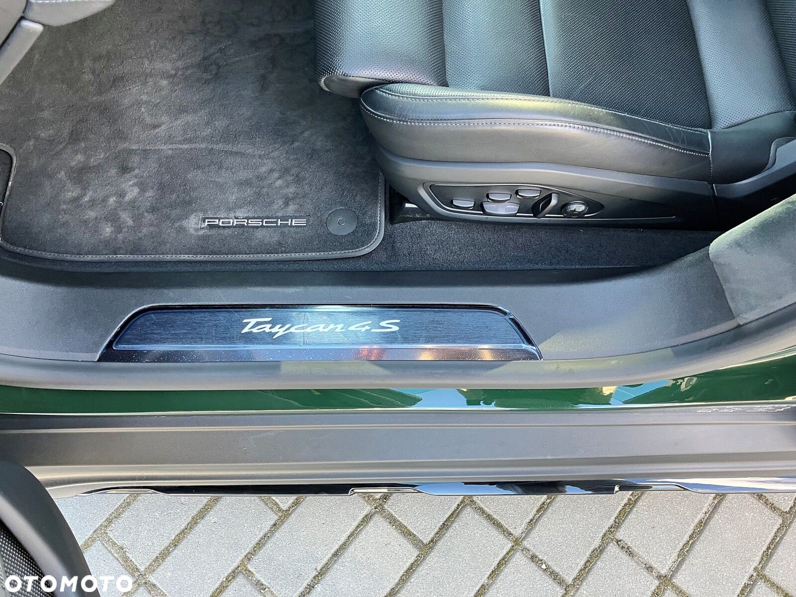 Porsche Taycan - 23