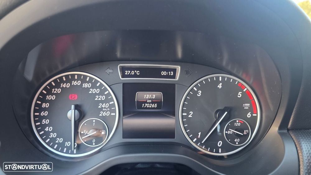 Mercedes-Benz A 180 d Urban - 21