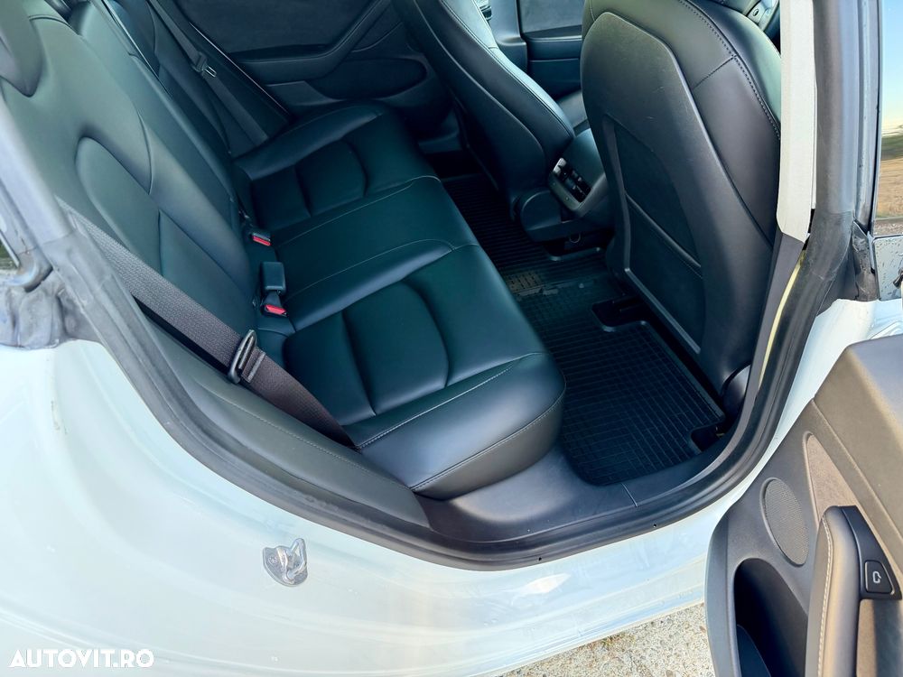 Tesla Model 3 Standard - 16