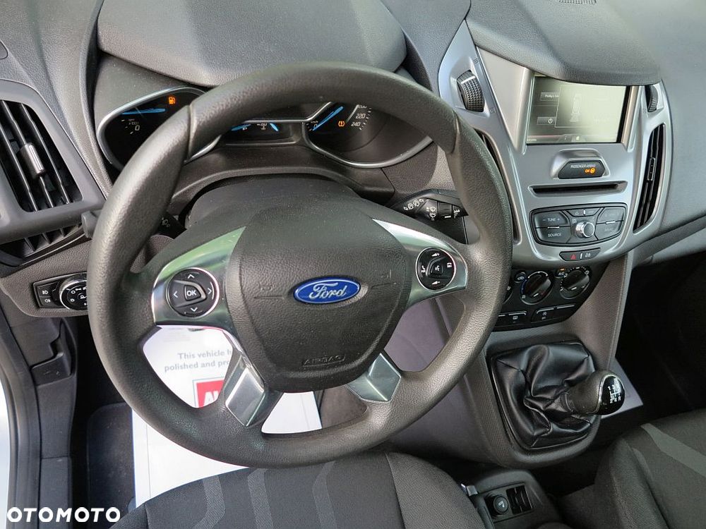 Ford Tourneo Connect - 22
