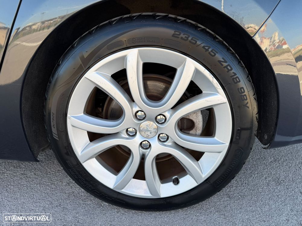 Peugeot 508 2.0 HDi Hybrid4 2-Tronic J18 - 22