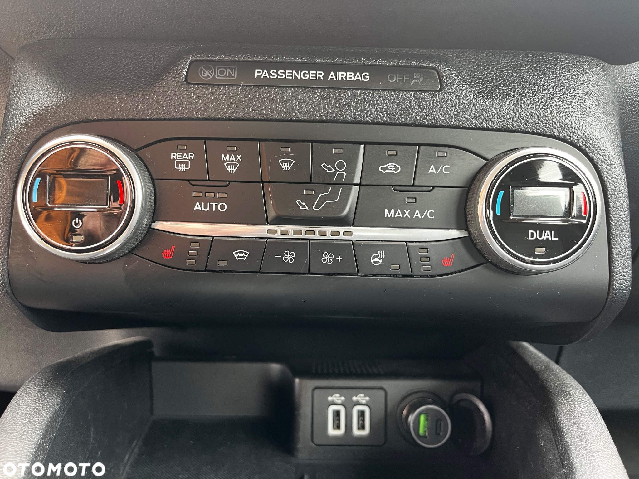 Ford Kuga - 19