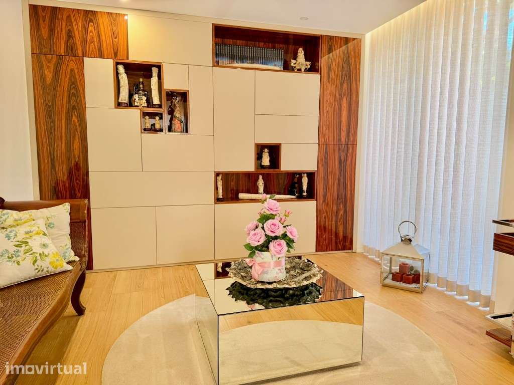 Moradia V4 com piscina e 4 suites na Av. da Boavista - Porto - Grande imagem: 5/33