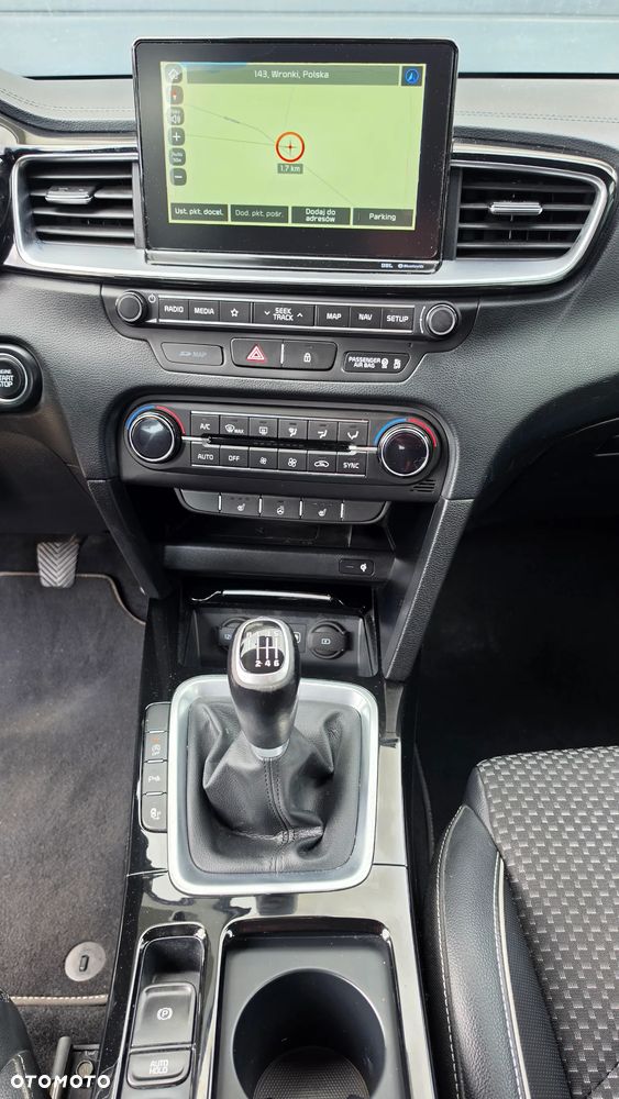 Kia Ceed 1.4 T-GDI L Business Line Plus - 10