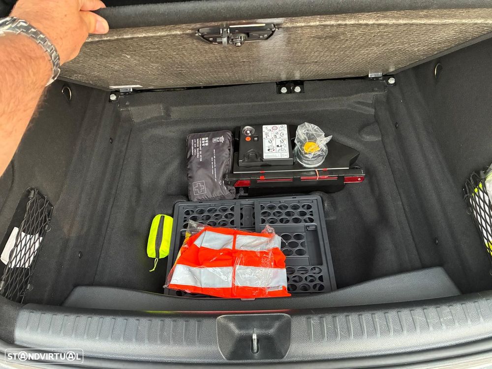 Mercedes-Benz GLA 250 4Matic 7G-DCT Style - 35
