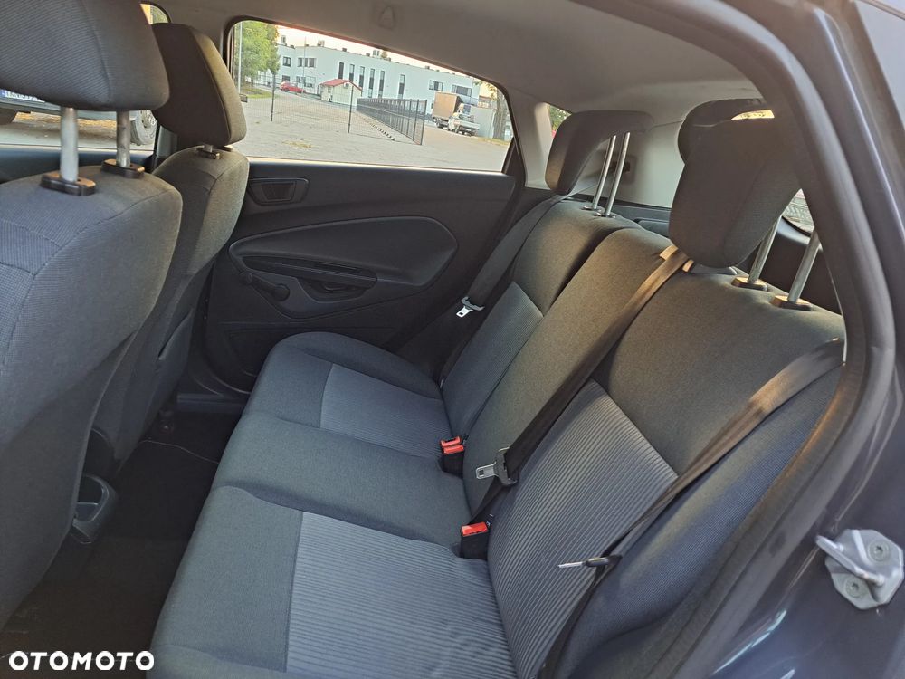 Ford Fiesta - 17