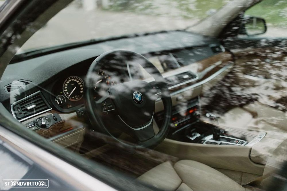 BMW 535 Gran Turismo i xDrive - 8