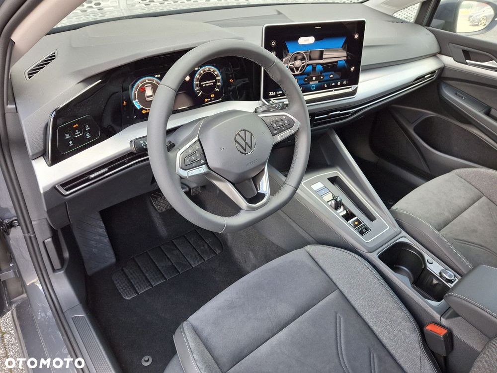 Volkswagen Golf - 9