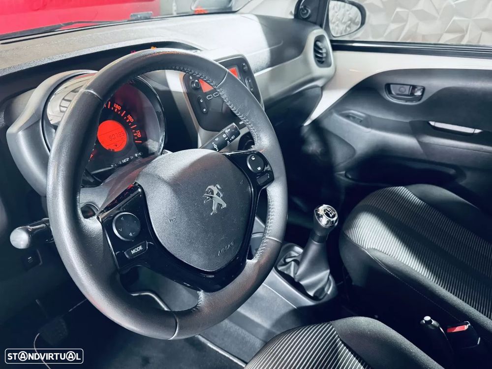 Peugeot 108 1.2 PureTech Top! Allure - 34