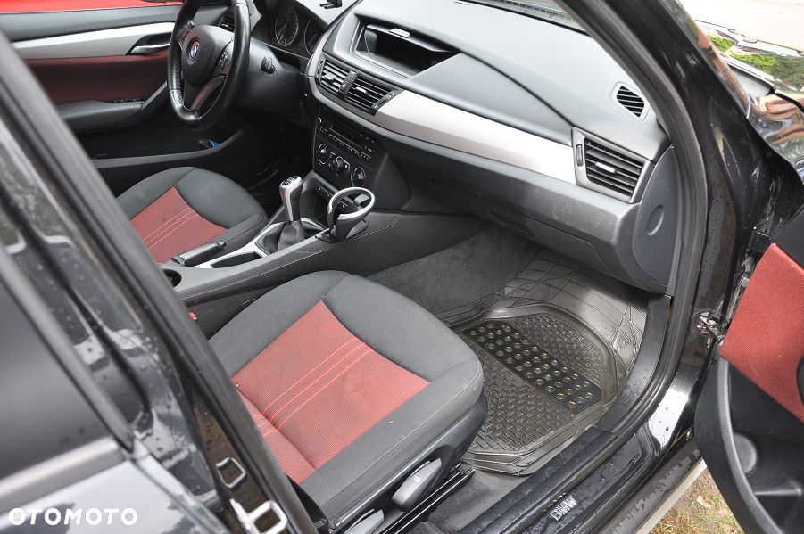 BMW X1 sDrive18d - 9