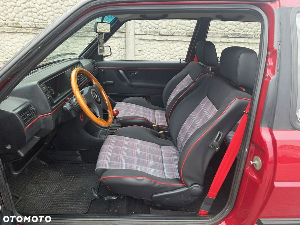 Volkswagen Jetta 1.3 GL - 9