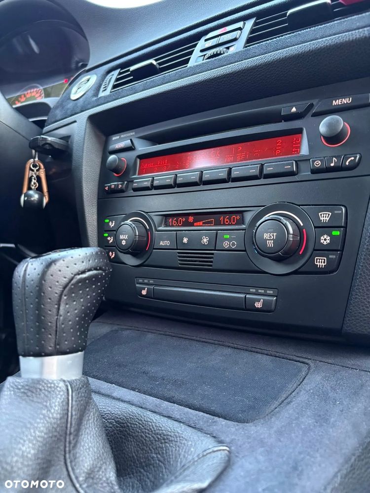 BMW Seria 3 318i - 10