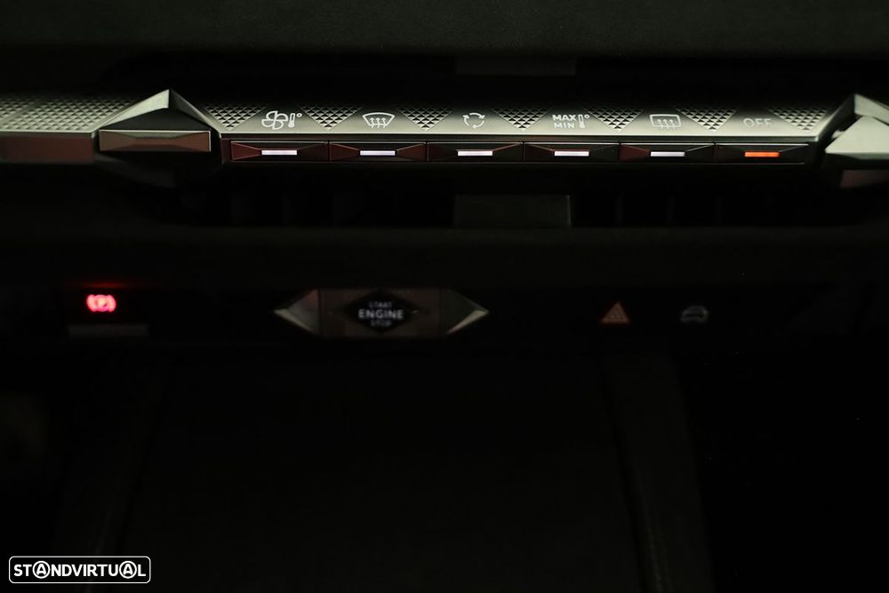 DS DS4 4 1.2 PureTech Performance Line EAT8 - 14