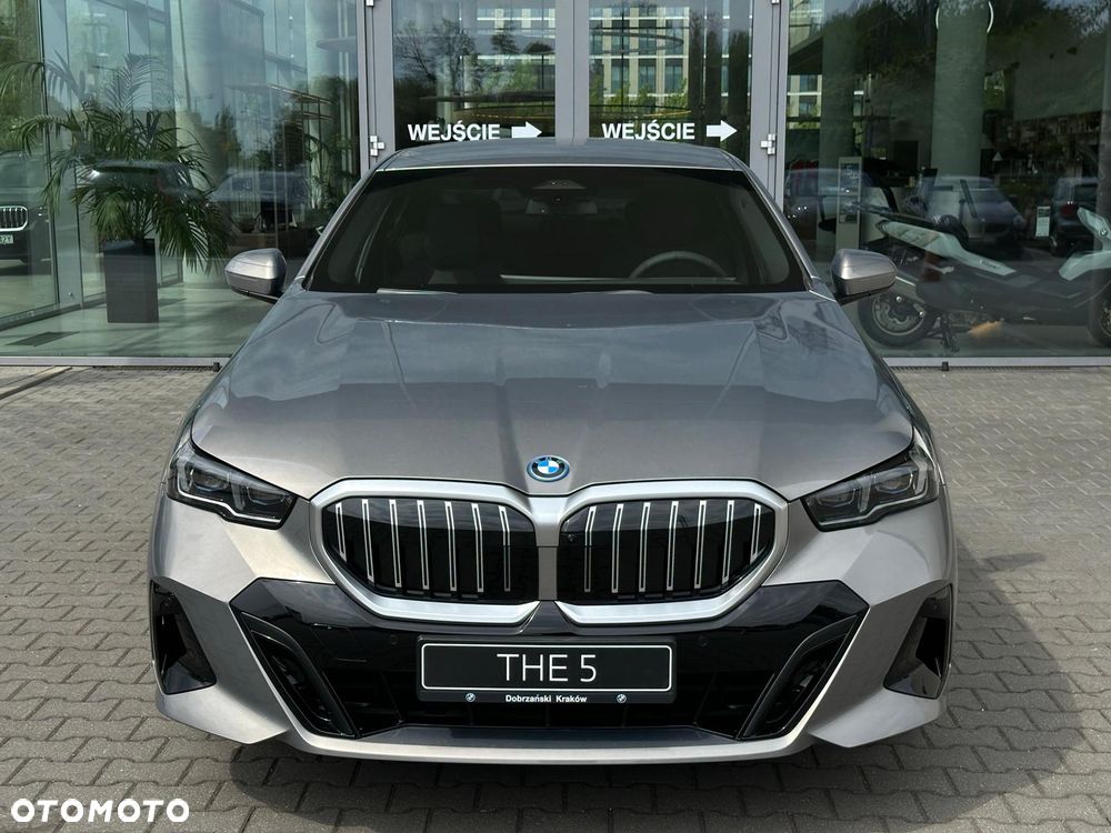 BMW Seria 5 530e xDrive PHEV - 9