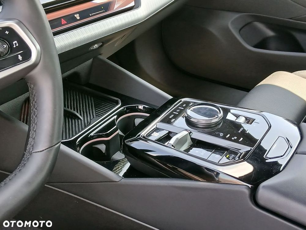 BMW Seria 5 - 21