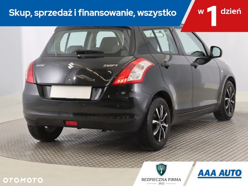 Suzuki Swift - 7