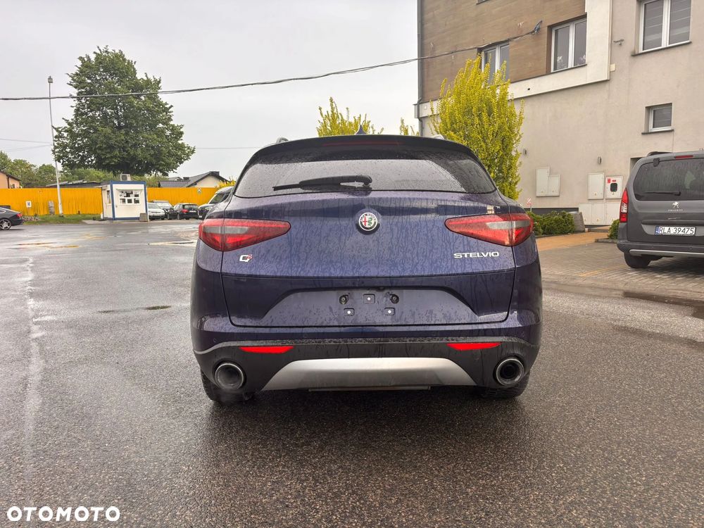 Alfa Romeo Stelvio 2.0 Turbo Executive Q4 - 5