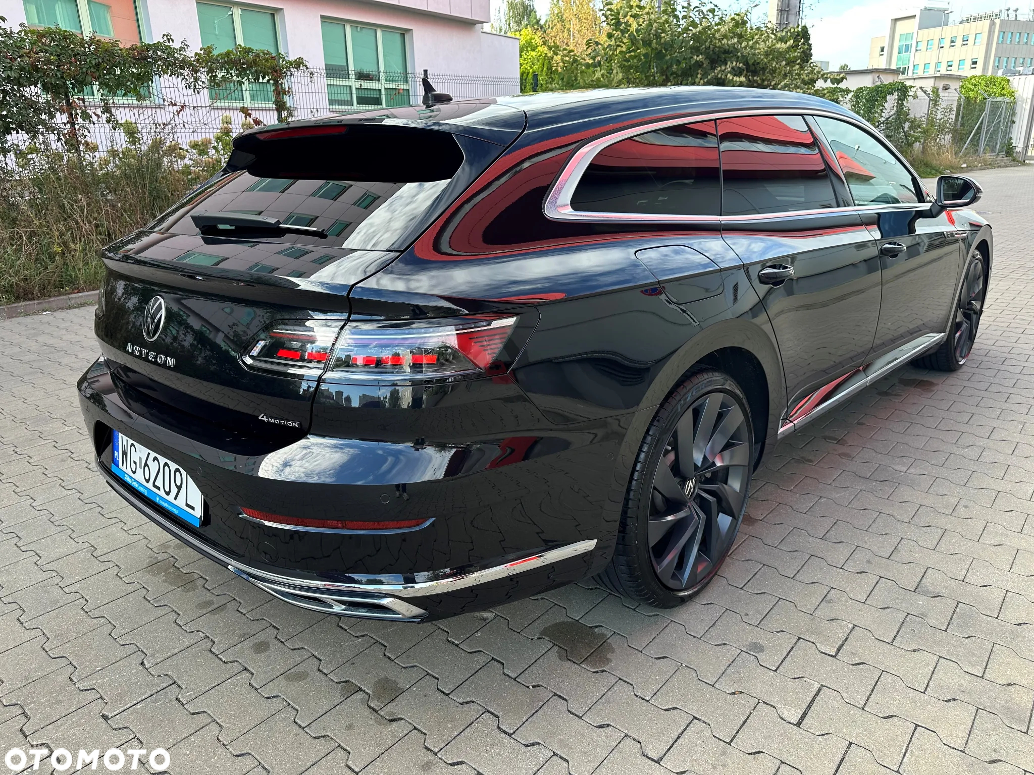 Volkswagen Arteon 2.0 TSI OPF 4Motion DSG R-Line Edition - 4