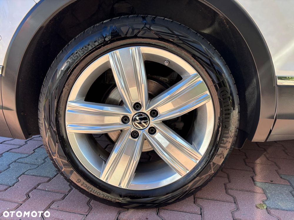 Volkswagen Tiguan 2.0 TDI SCR Elegance DSG - 40