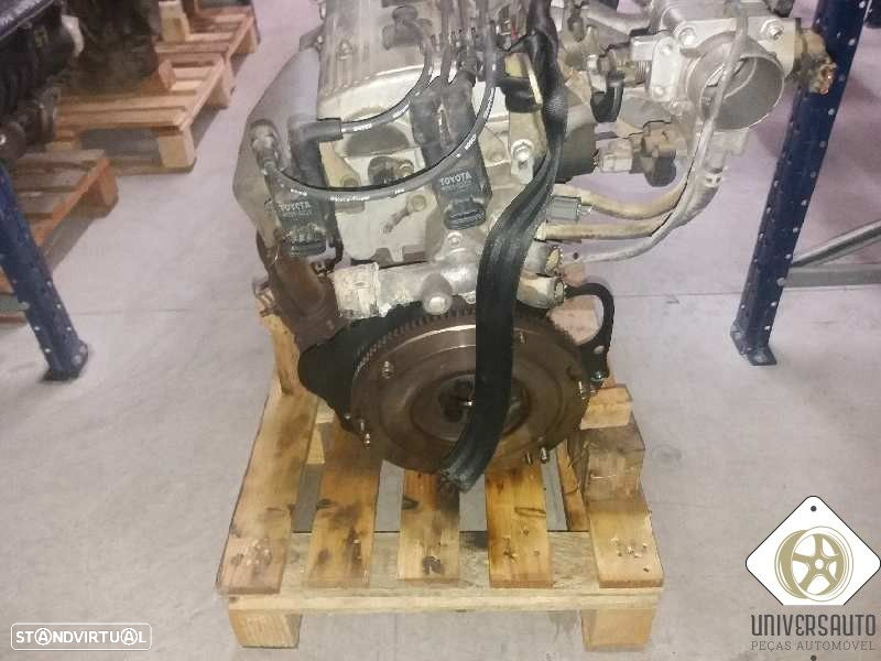 MOTOR COMPLETO TOYOTA AVENSIS 2000 - 3