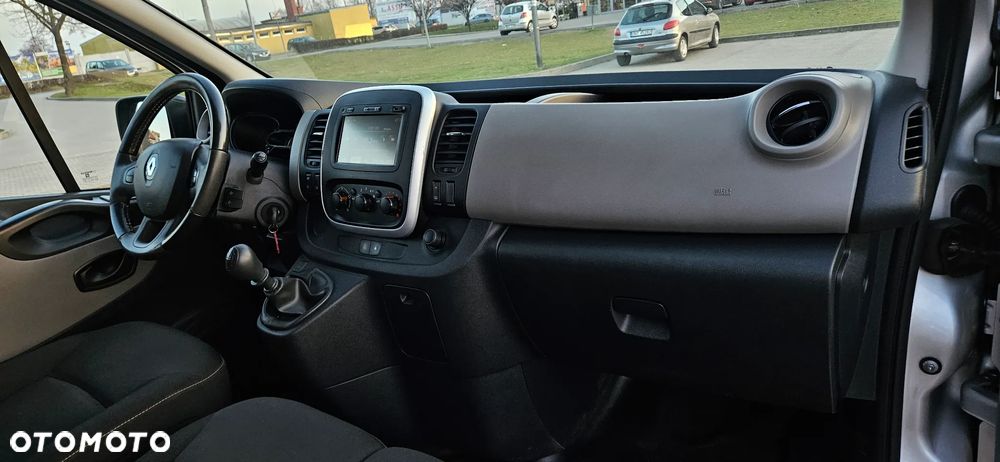 Renault TRAFIC - 6
