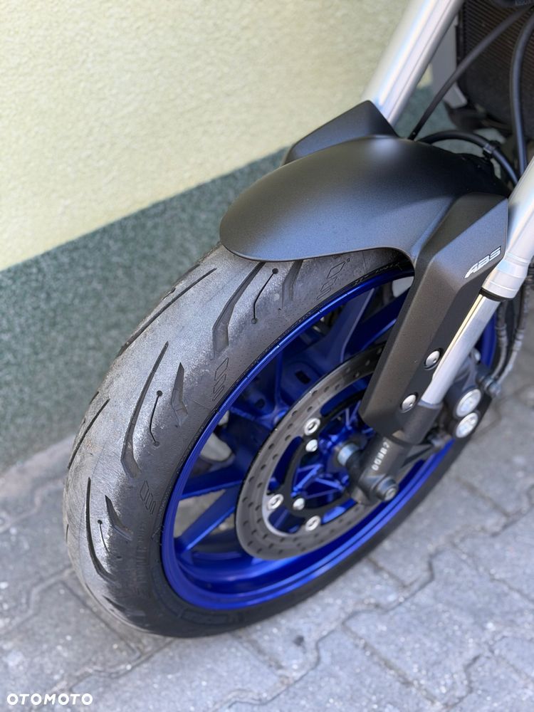 Yamaha MT - 30