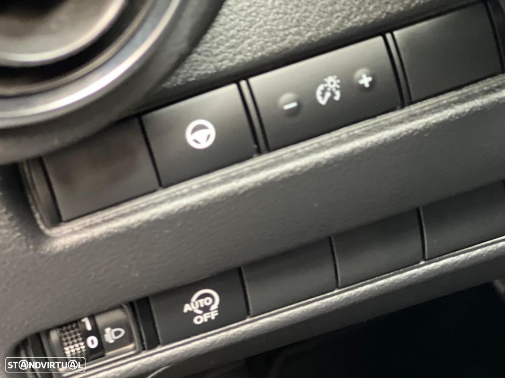 Nissan Juke 1.0 DIG-T N-Connecta NAV. DCT - 18