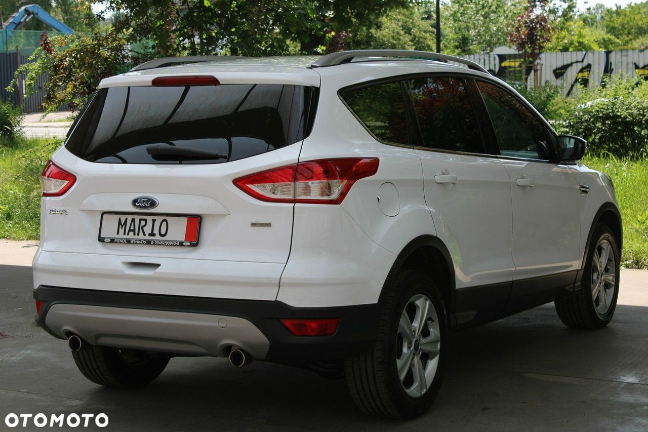 Ford Kuga 1.5 EcoBoost 2x4 Titanium - 38