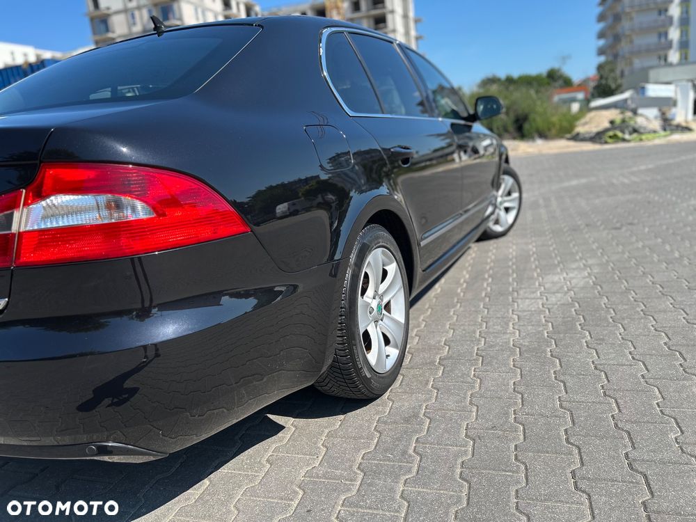Skoda Superb 1.8 TSI Ambition DSG - 21
