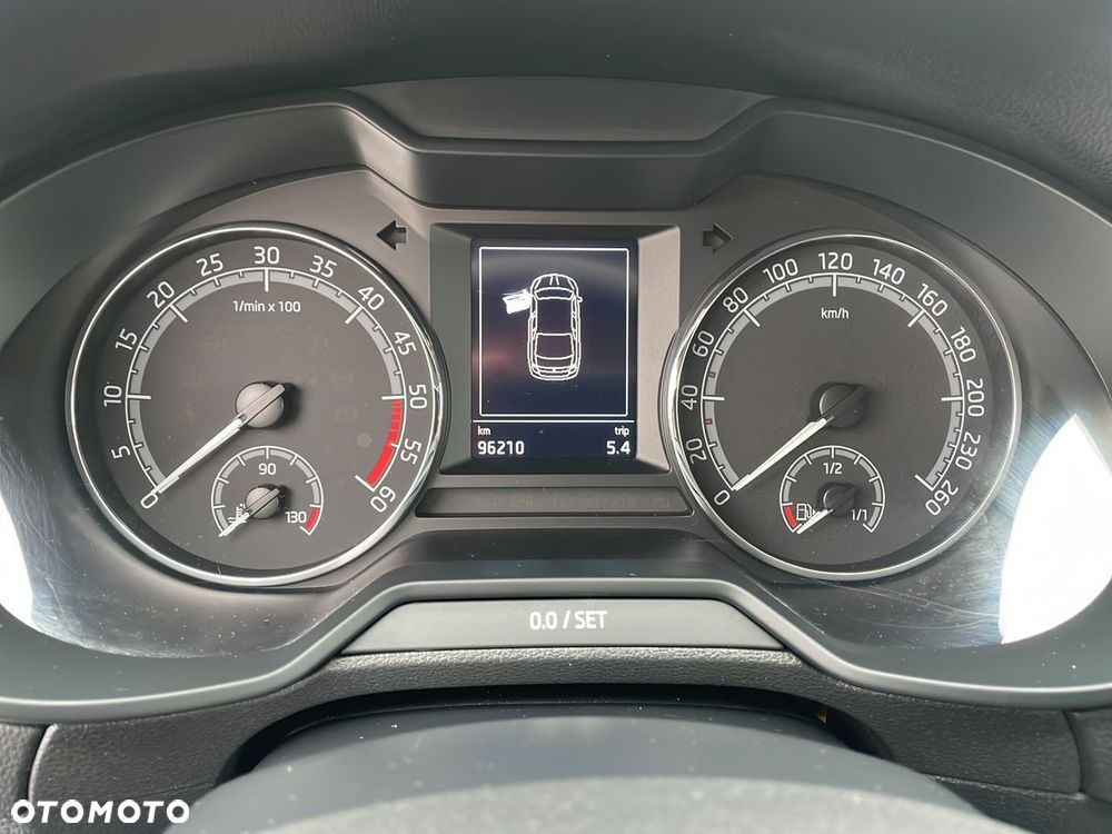 Skoda Octavia 1.6 TDI Ambition - 9