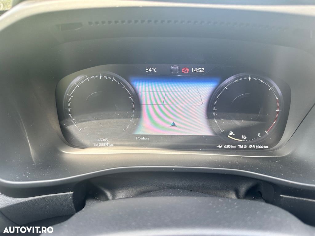 Volvo XC 40 D4 AWD R-Design - 16