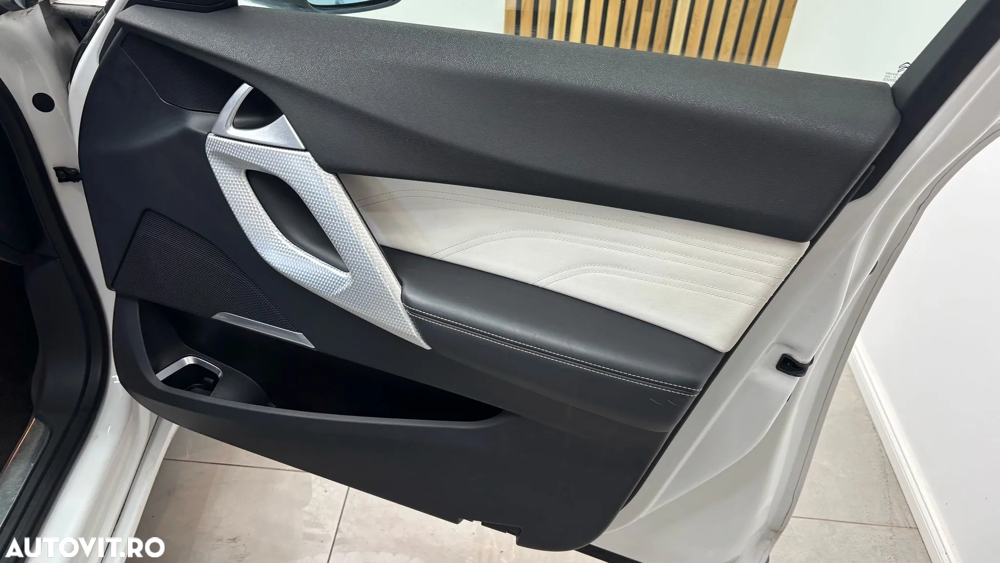 Citroën DS5 HDi 165 Aut. SportChic - 23