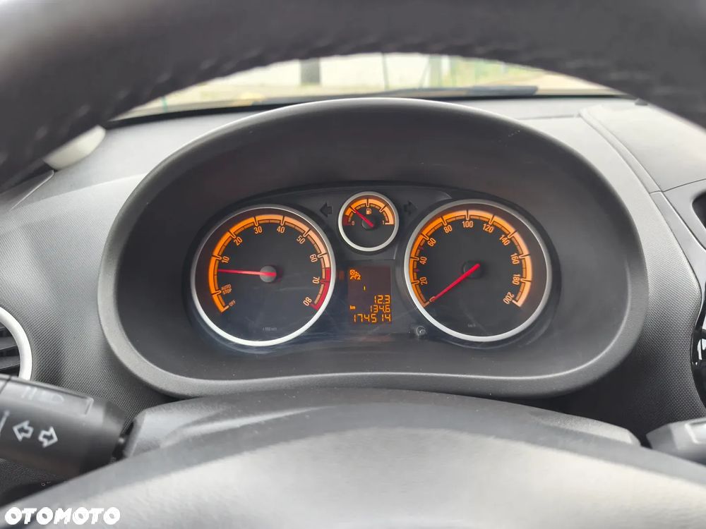 Opel Corsa 1.4 16V Color Edition - 28