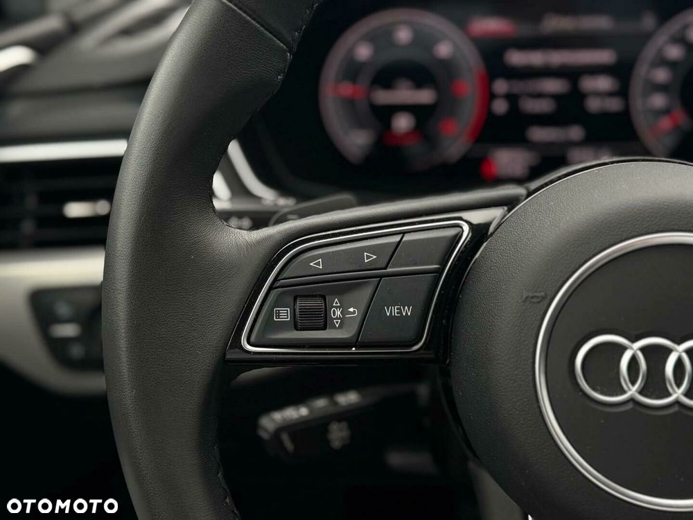 Audi A4 Limousine - 11