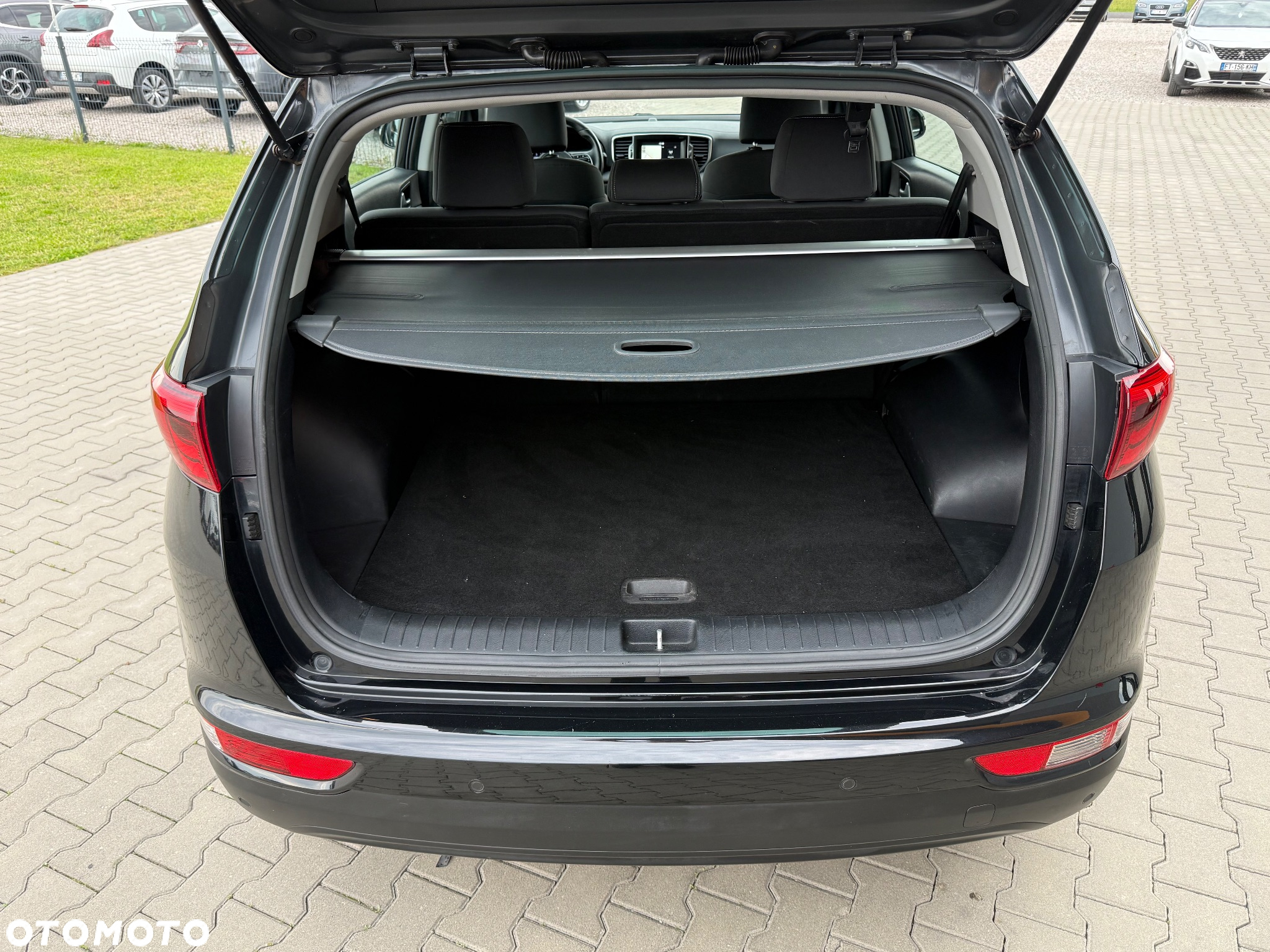 Kia Sportage 1.7 CRDI Business Line M 2WD - 31