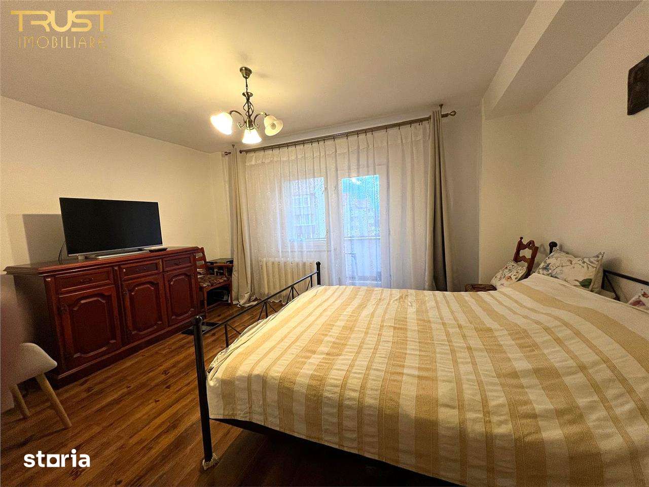 Ap 4 camere l 2 bai l 2 balcoane l Etaj 3 din 4 — fotografia 3
