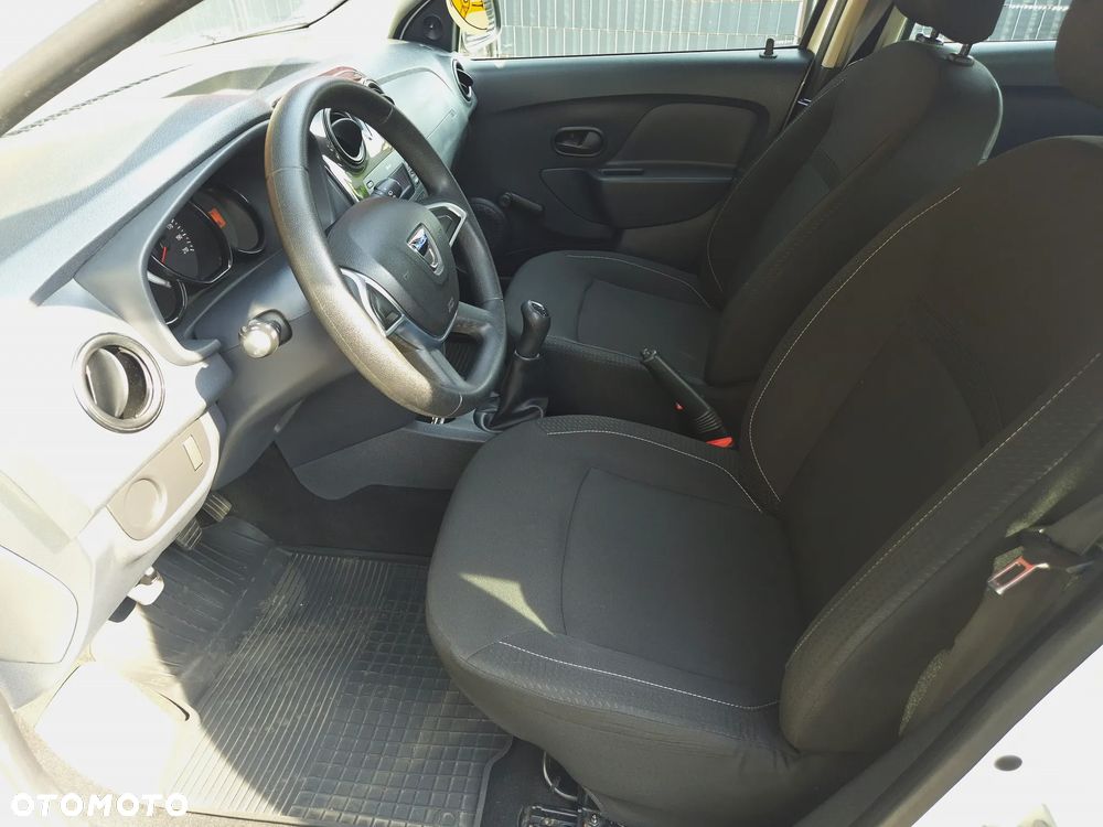 Dacia Sandero SCe 75 Essential - 8